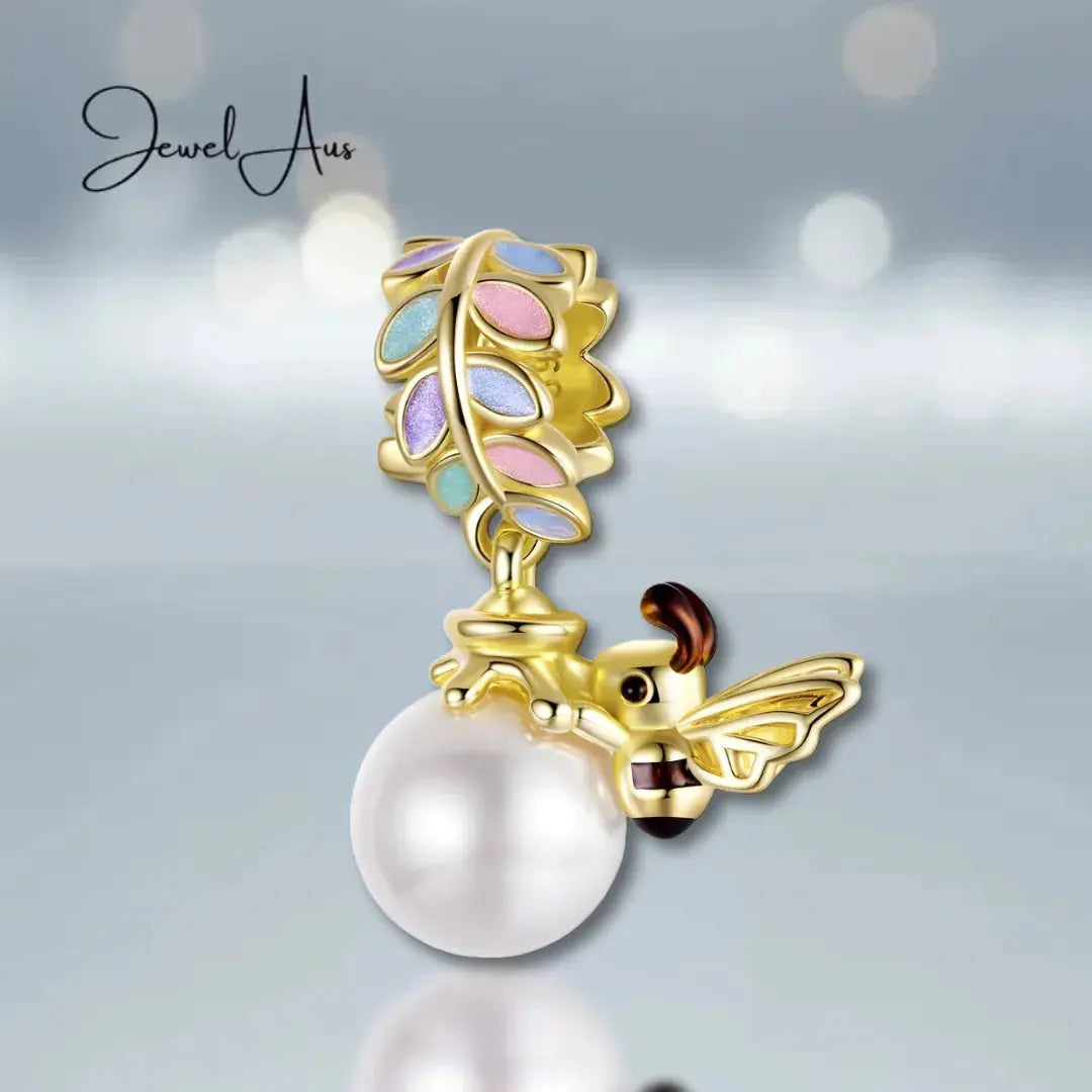 Bee Charm jewelaus