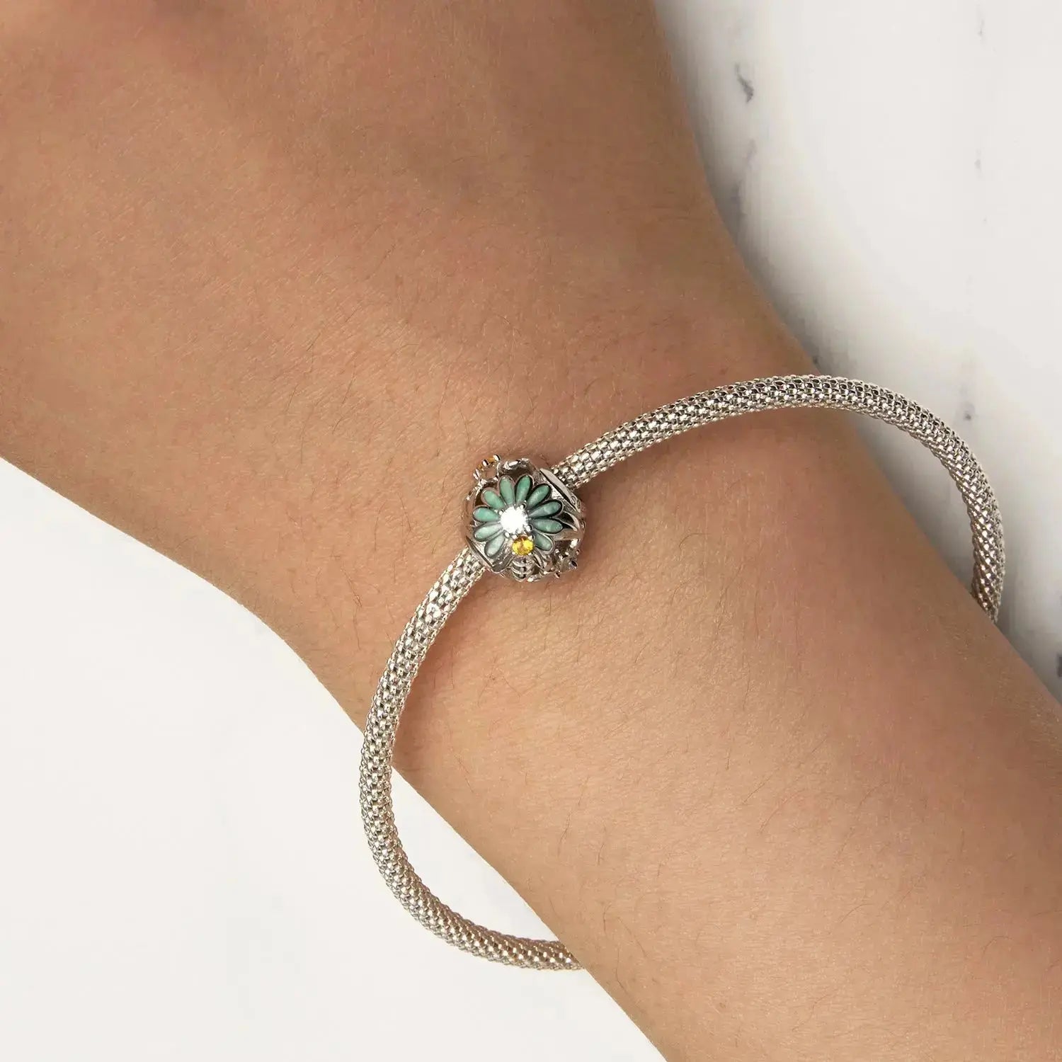 jewelaus CHARMS Bee charm-Silver Bee and Flower Charm