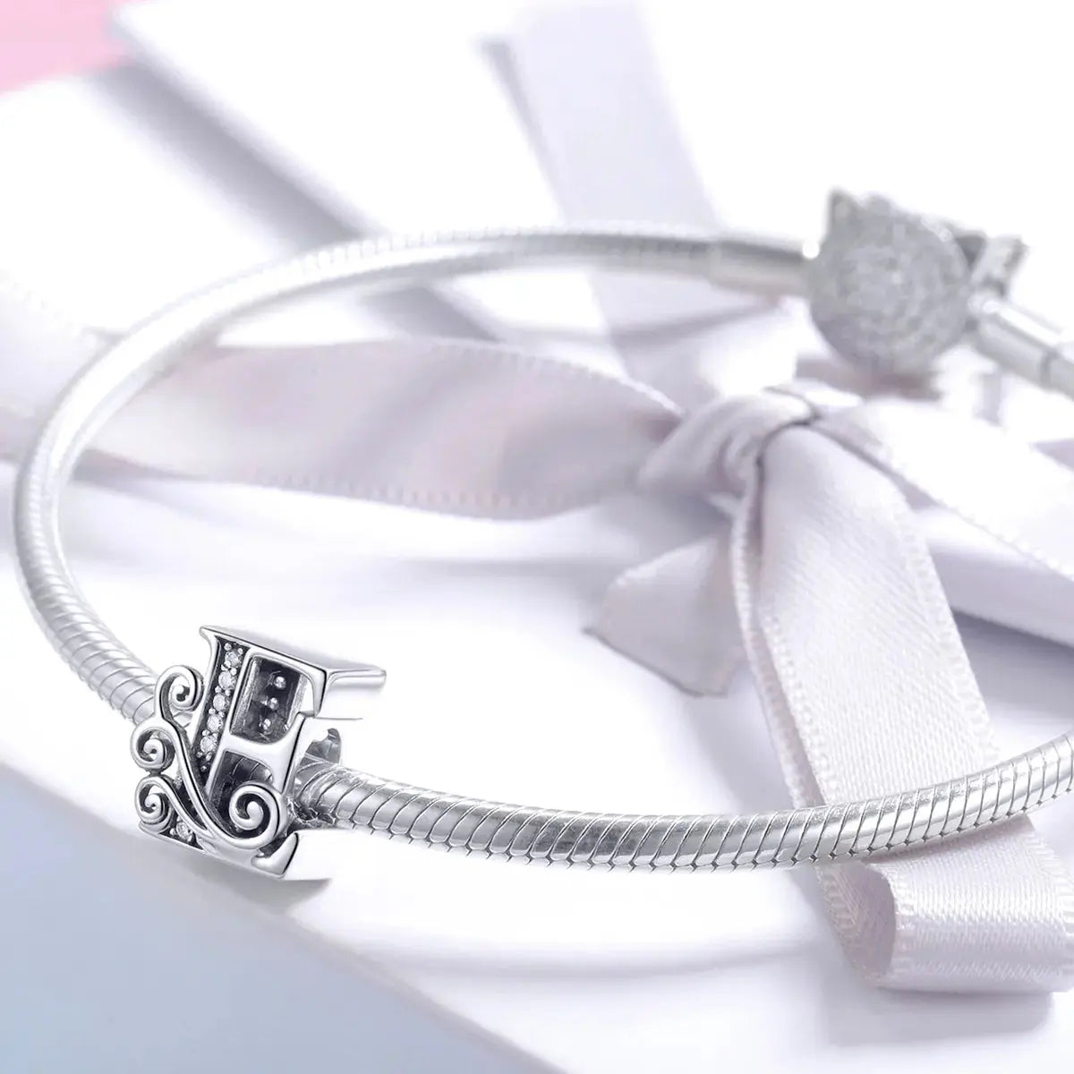 jewelaus CHARMS Silver Letter E Charm