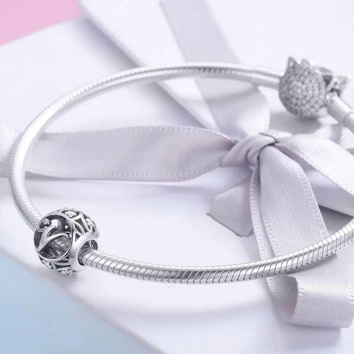 jewelaus CHARMS Silver Letter V Charm