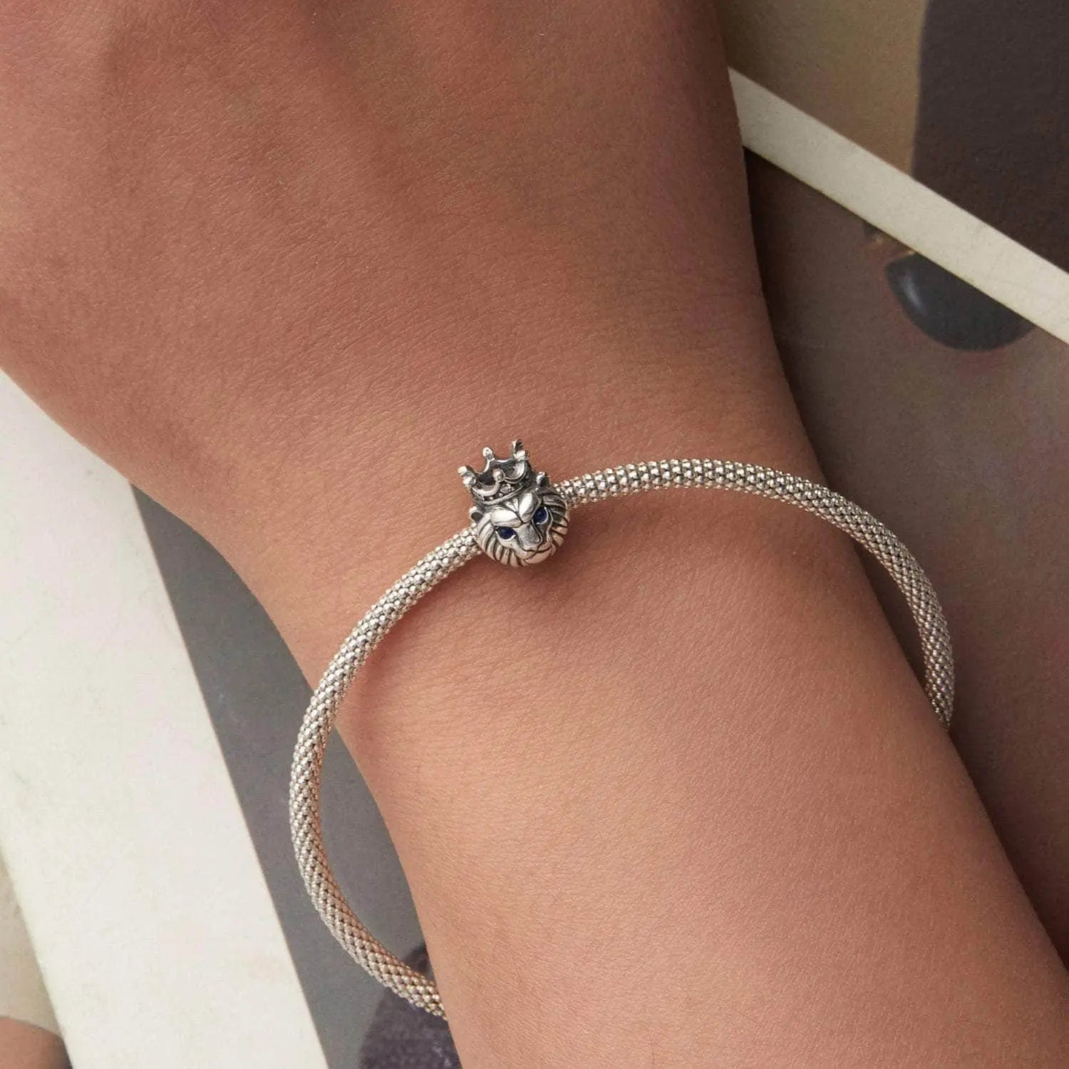 jewelaus CHARMS Small Crowned Lion Charm