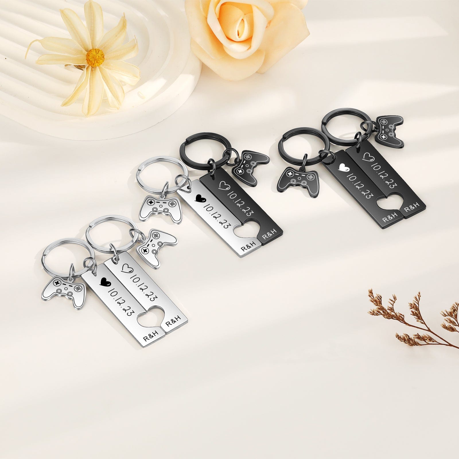 JEWEL AUS Keychain Custom Date Stainless Steel Heart Shaped Couple Keychain