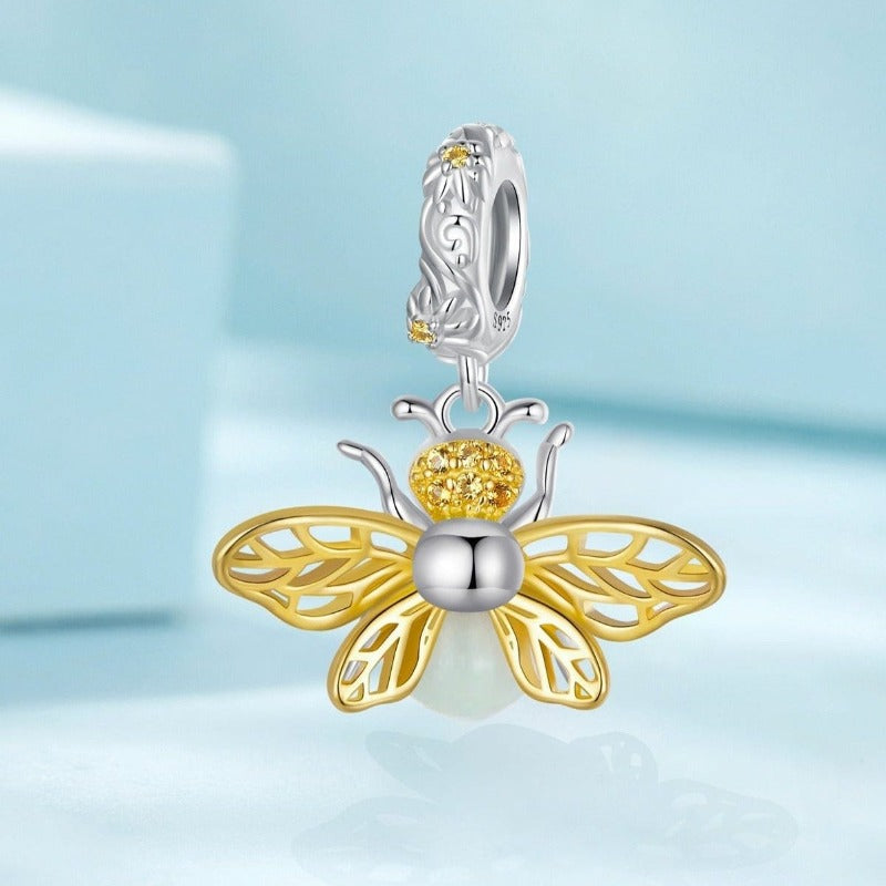 jewelaus CHARMS Glow in the Dark Bee