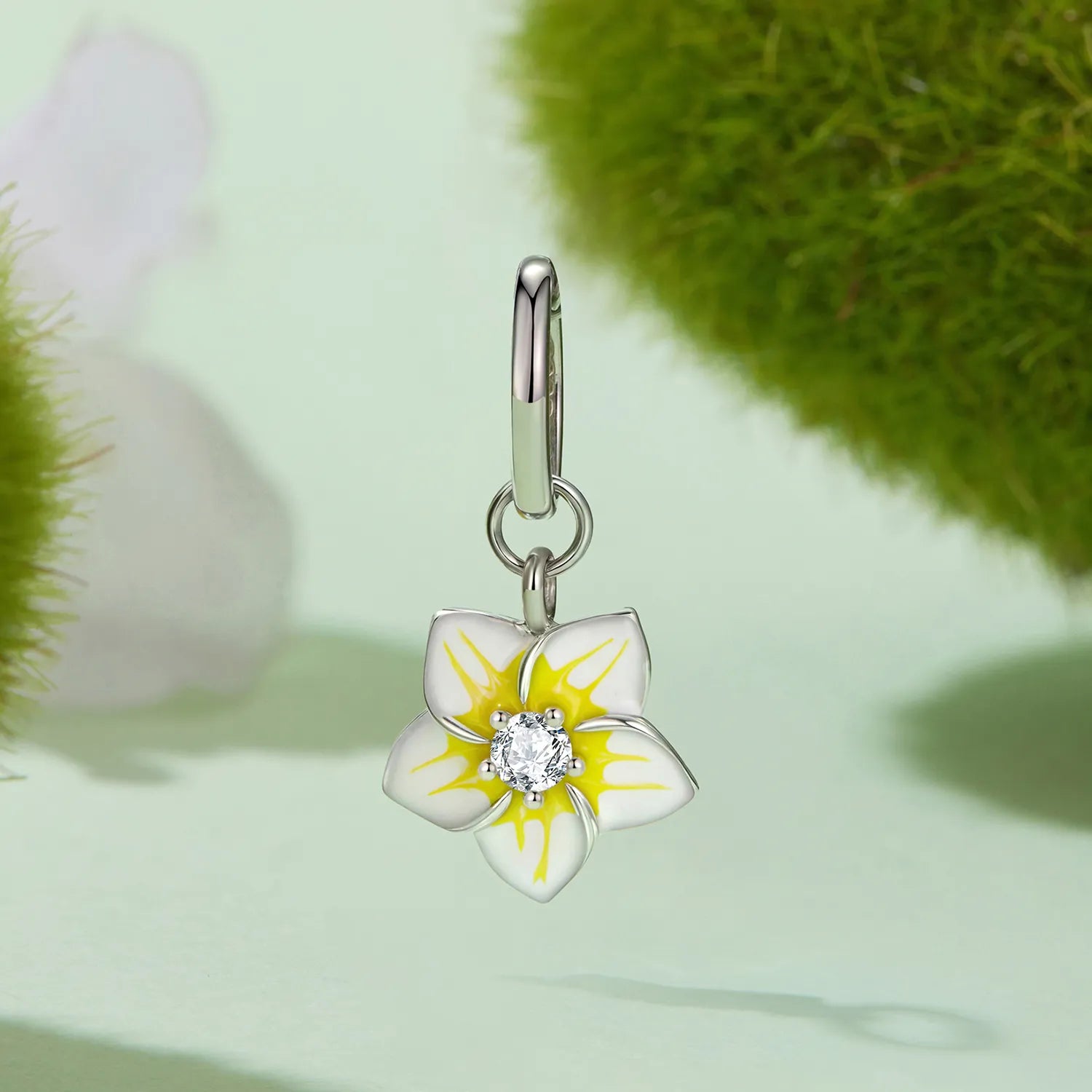 jewelaus CHARMS Small frangipani Pendant charm
