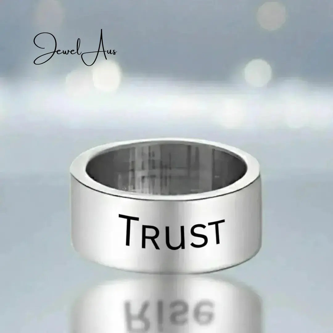 jewelaus CHARMS Trust Charm