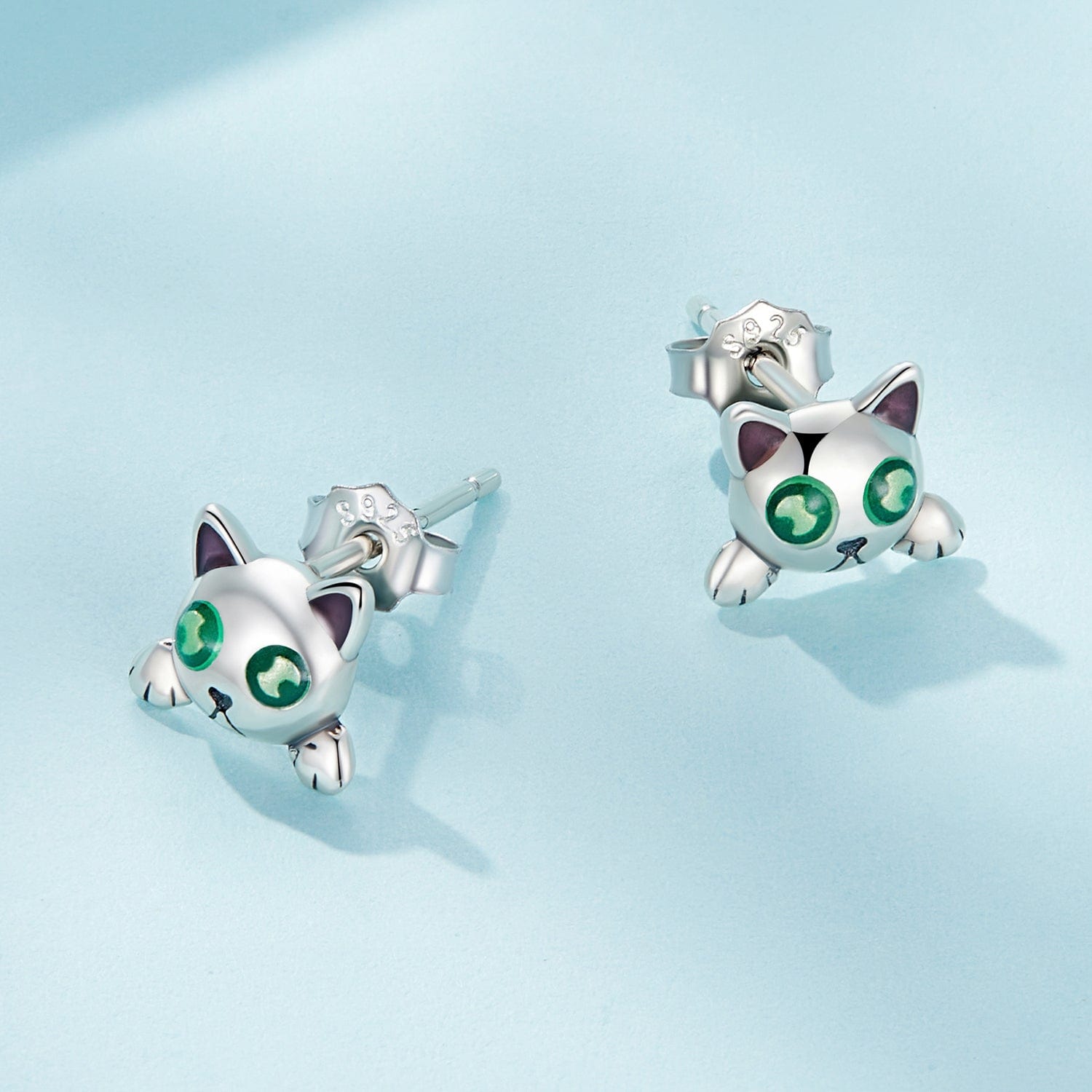 jewelaus Earrings Glowing Cat Earrings