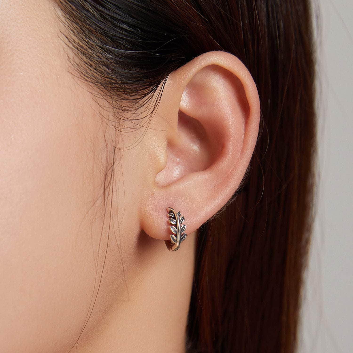 jewelaus Earrings Leaf Hoop Earrings