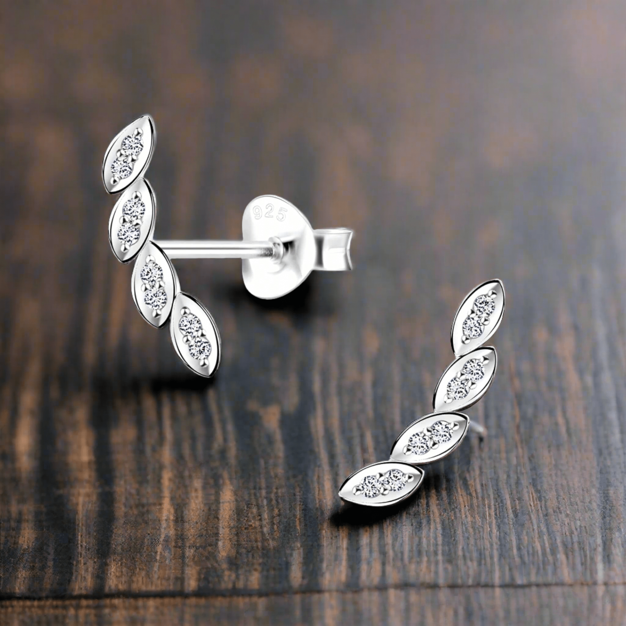 jewelaus Earrings Silver Leaf Stud Earrings