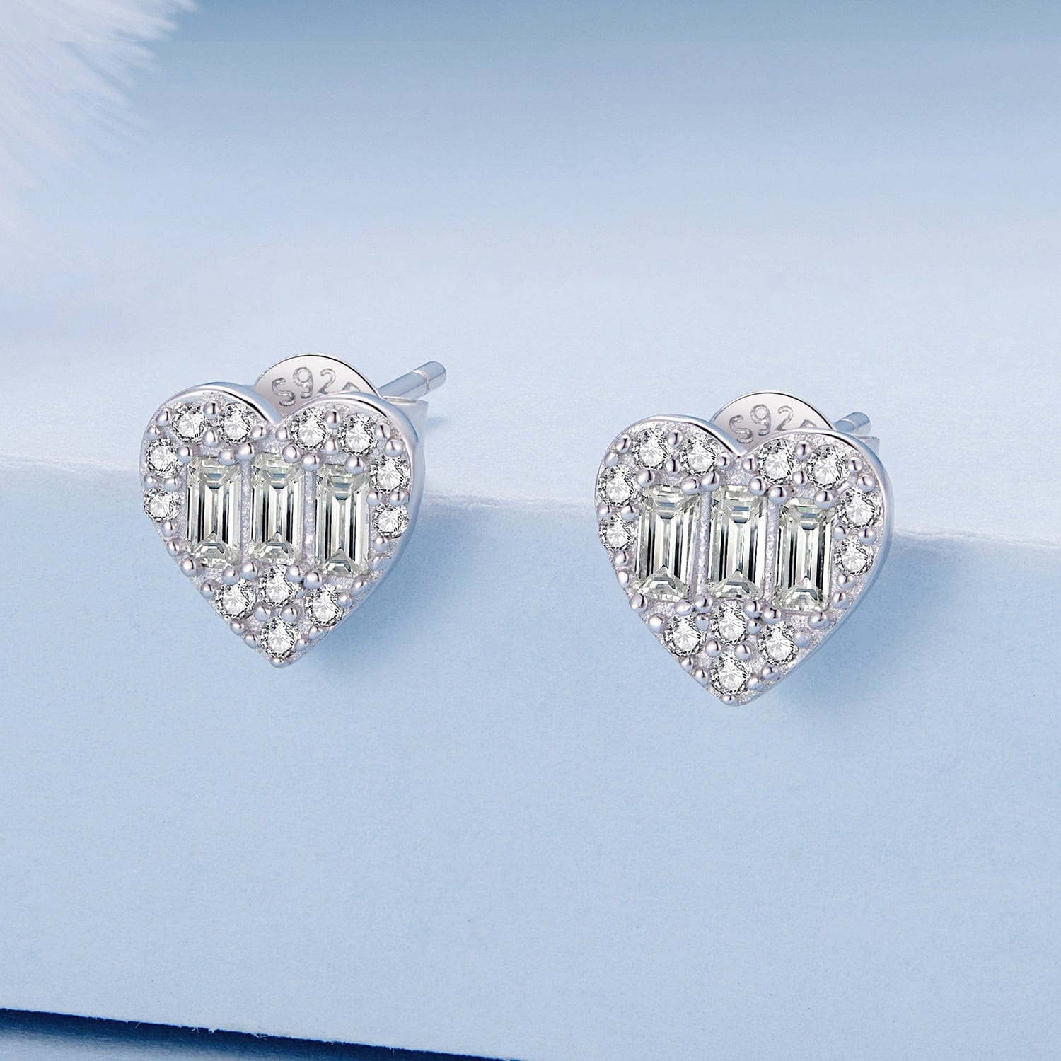 jewelaus Earrings Small Heart Earrings