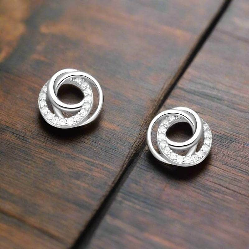 jewelaus Earrings Sterling Silver Interlocking Circle Earrings